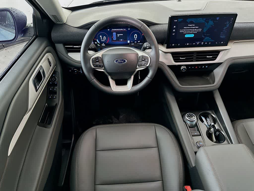 Ford Explorer Active 2026