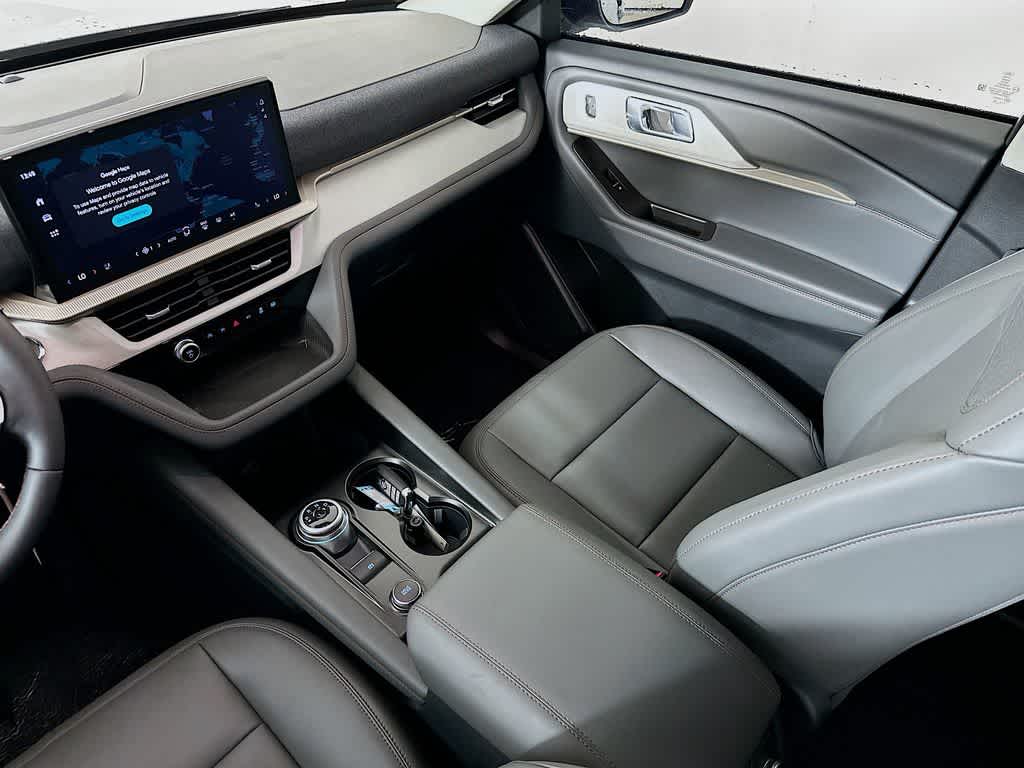 Ford Explorer Active 2026