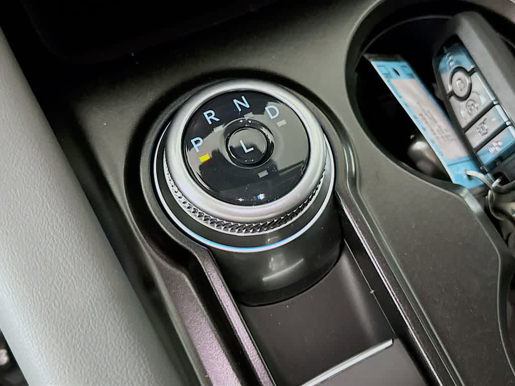 Ford Explorer Active 2026