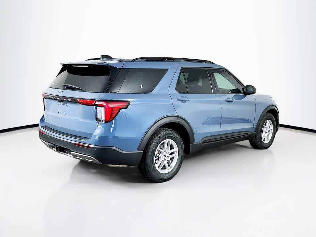 Ford Explorer Active 2026