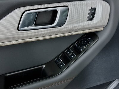Ford Explorer Active 2026