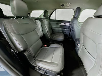 Ford Explorer Active 2026