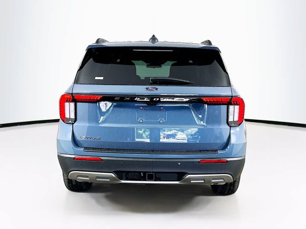 Ford Explorer Active 2026