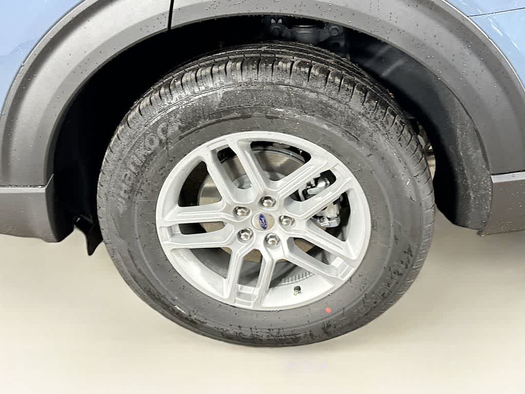 Ford Explorer Active 2026