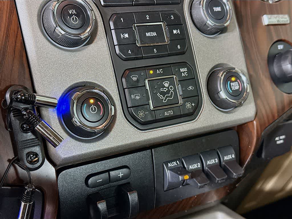 Ford Super Duty F-250 SRW Lariat de 2014