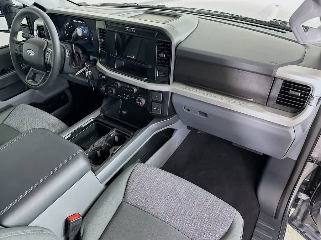 2026 Ford Super Duty F-250 SRW Base