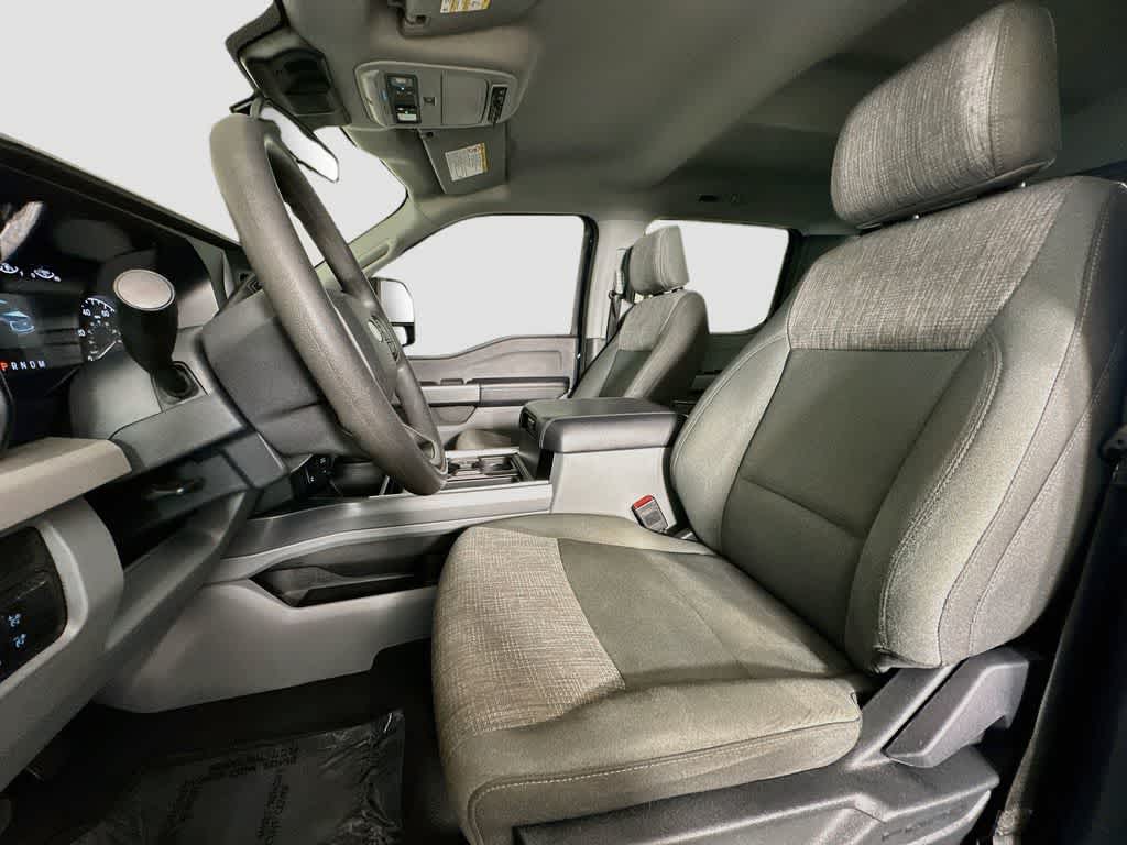 Ford Super Duty F-250 SRW XLT 2025