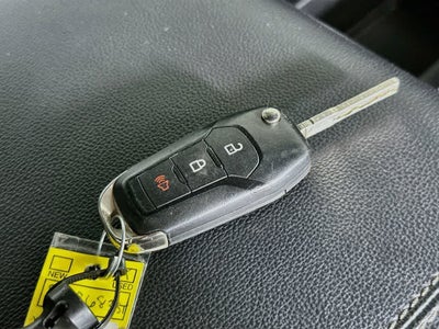 Ford Super Duty F-250 SRW XLT 2025