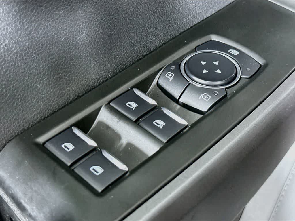 Ford Super Duty F-250 SRW XLT 2025