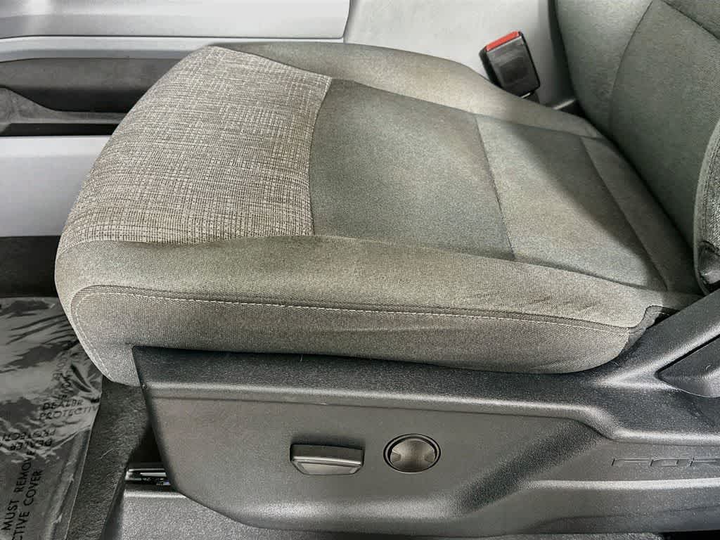 Ford Super Duty F-250 SRW XLT 2025
