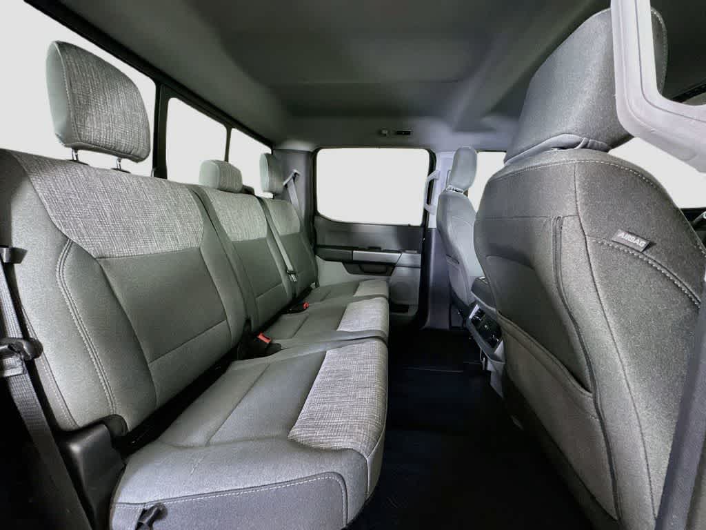 Ford Super Duty F-250 SRW XLT 2025