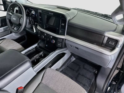 Ford Super Duty F-250 SRW XLT 2025