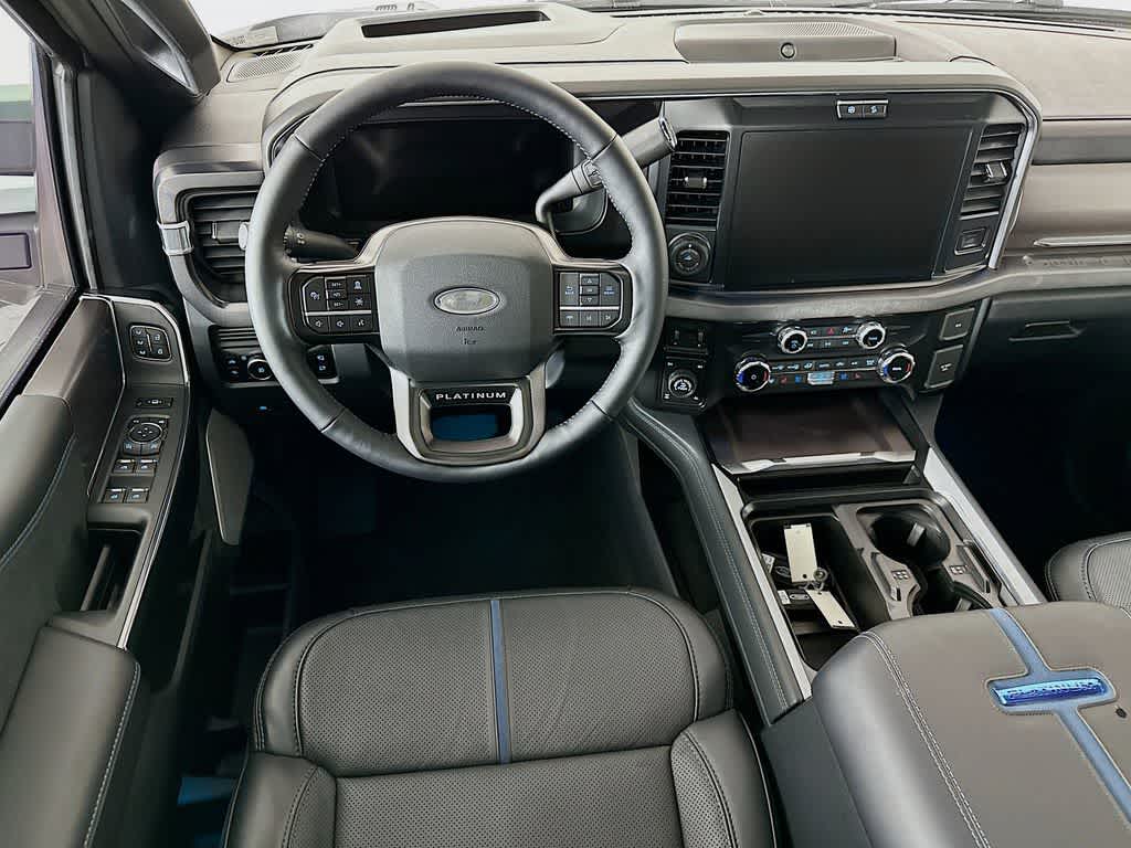 2026 Ford Super Duty F-250 SRW Platinum