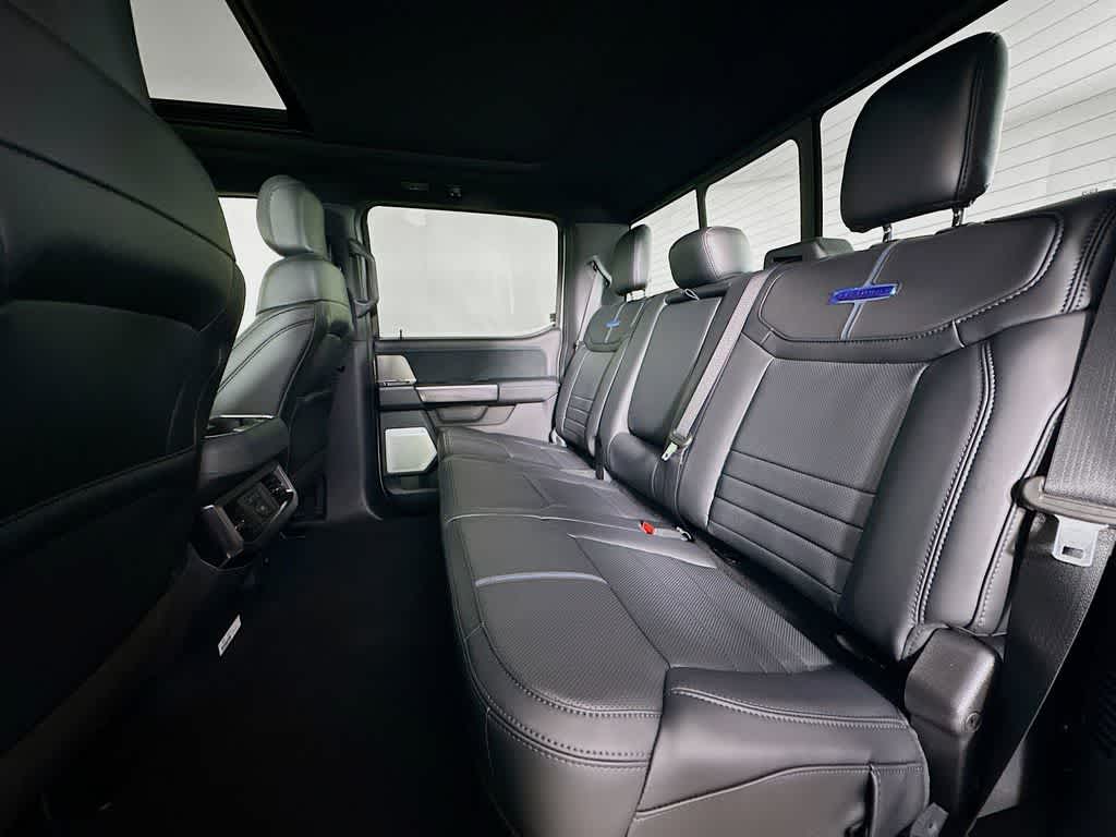 2026 Ford Super Duty F-250 SRW Platinum