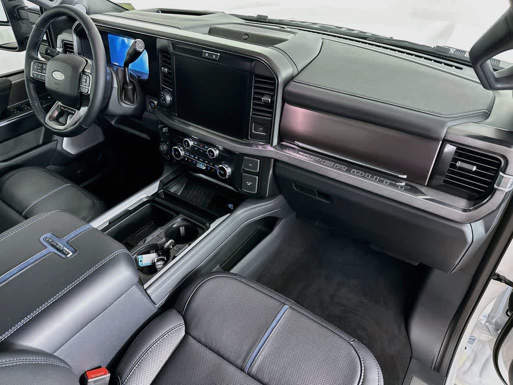 2026 Ford Super Duty F-250 SRW Platinum