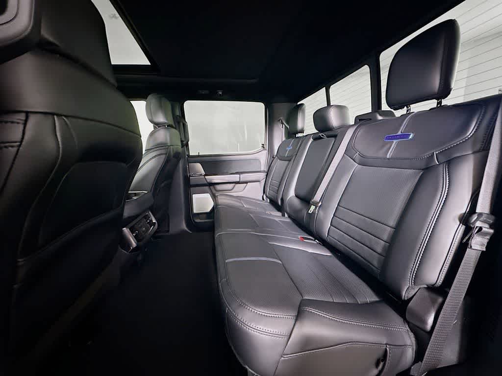 2026 Ford Super Duty F-250 SRW Platinum