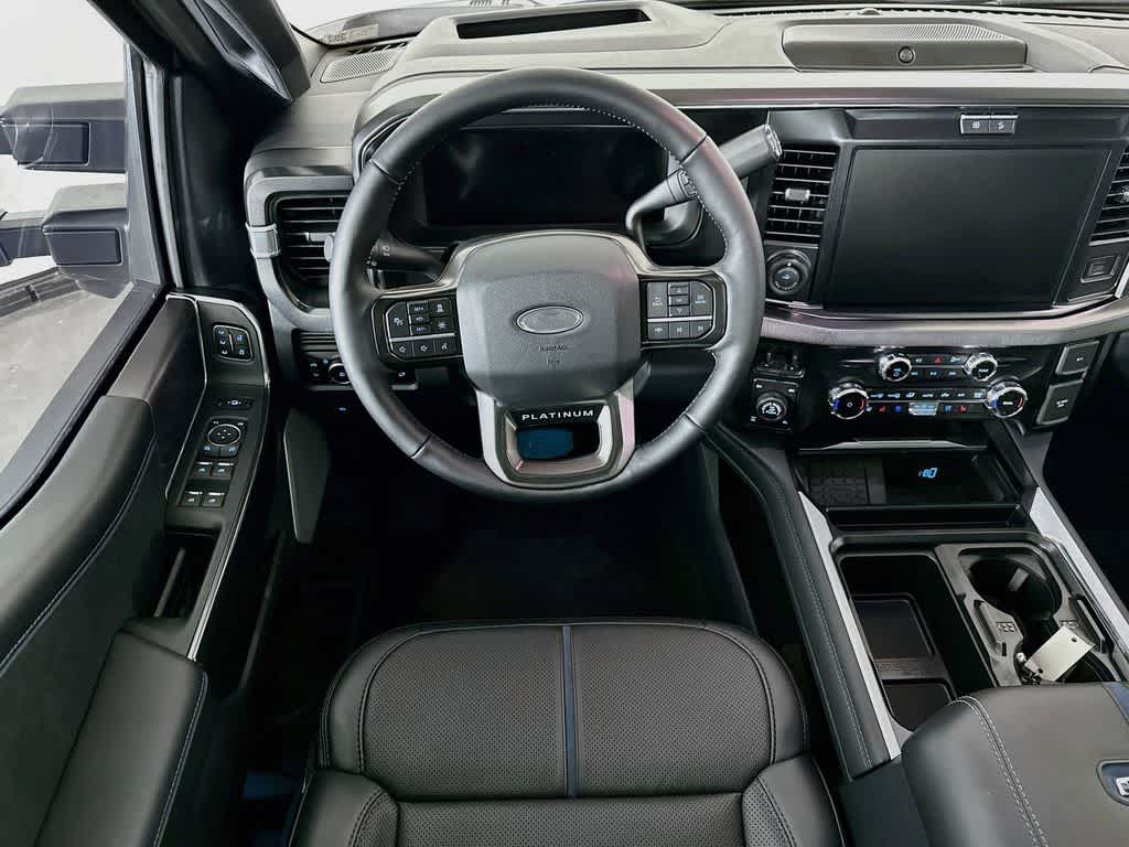 2026 Ford Super Duty F-250 SRW Platinum