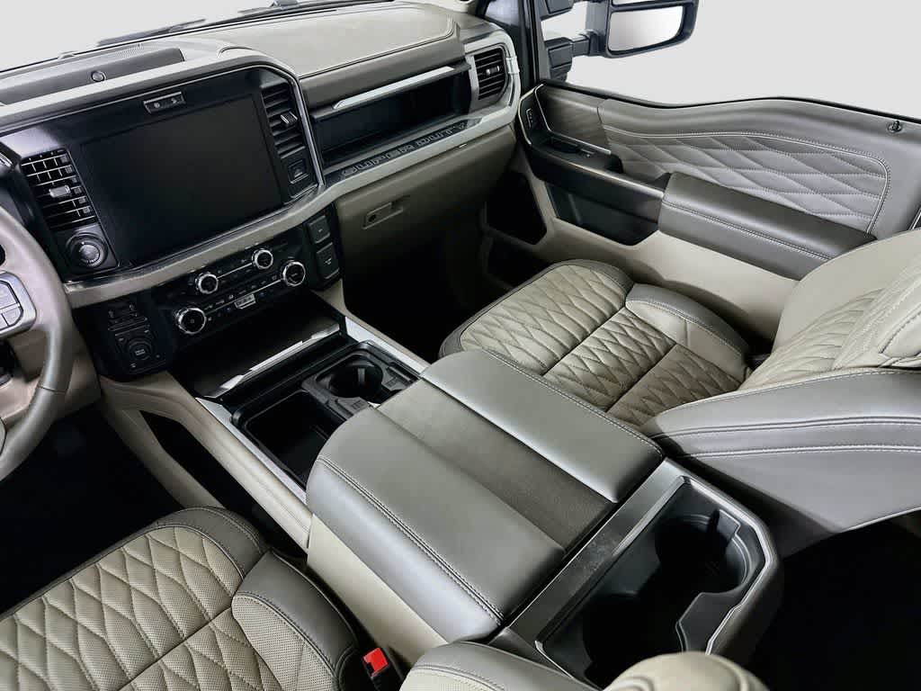 Ford Super Duty F-250 SRW F-250® Platinum® 2027