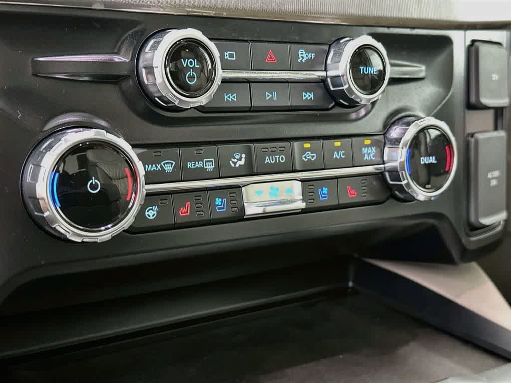 Ford Super Duty F-250 SRW F-250® Platinum® 2027