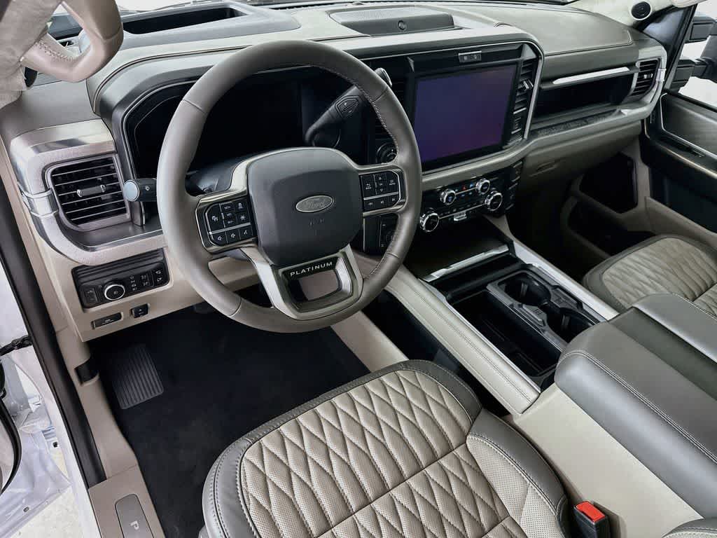 Ford Super Duty F-250 SRW F-250® Platinum® 2027