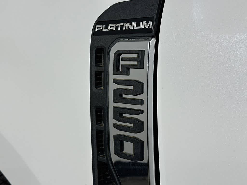 Ford Super Duty F-250 SRW F-250® Platinum® 2027