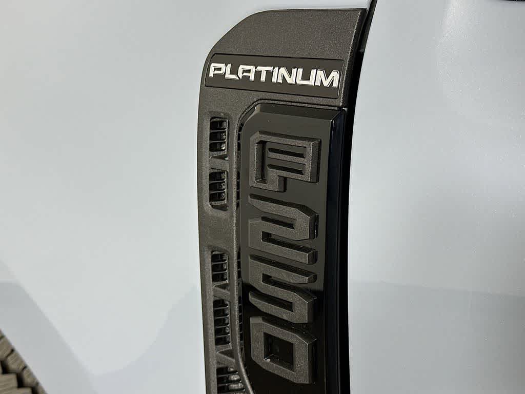 2026 Ford Super Duty F-250 SRW Platinum