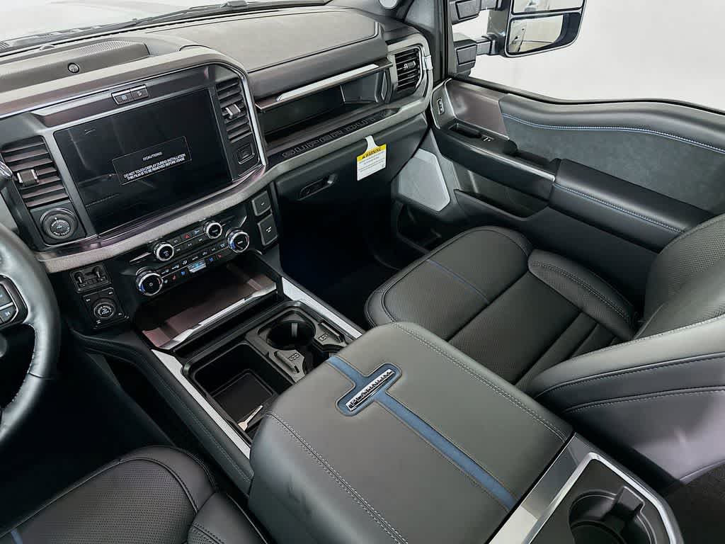 2026 Ford Super Duty F-250 SRW Platinum