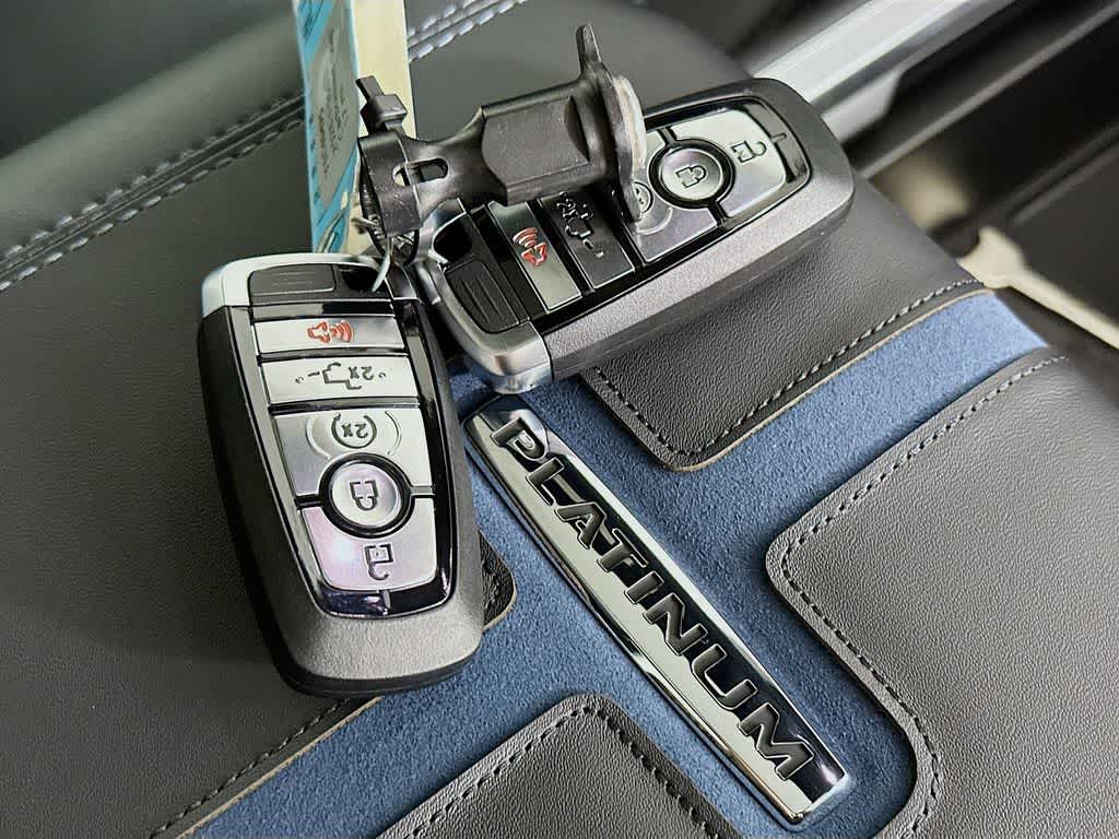 2026 Ford Super Duty F-250 SRW Platinum