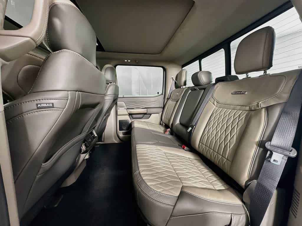 2026 Ford Super Duty F-250 SRW Platinum