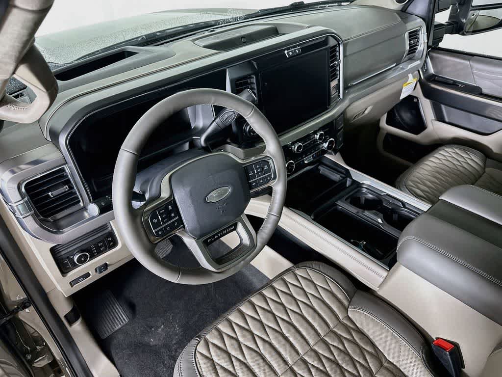2026 Ford Super Duty F-250 SRW Platinum