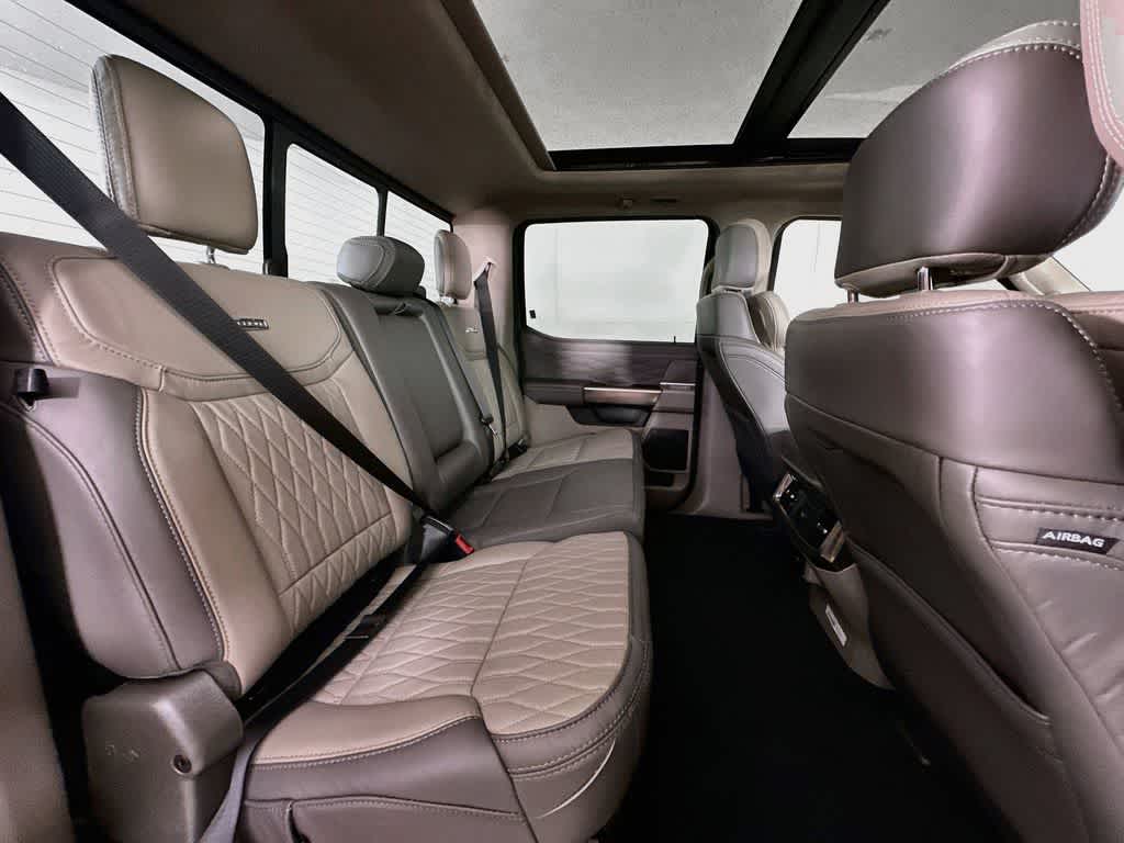2026 Ford Super Duty F-250 SRW Platinum