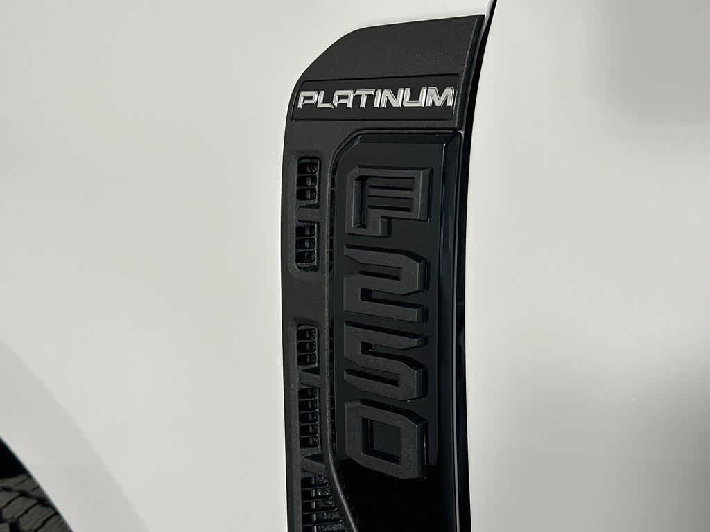 2026 Ford Super Duty F-250 SRW Platinum
