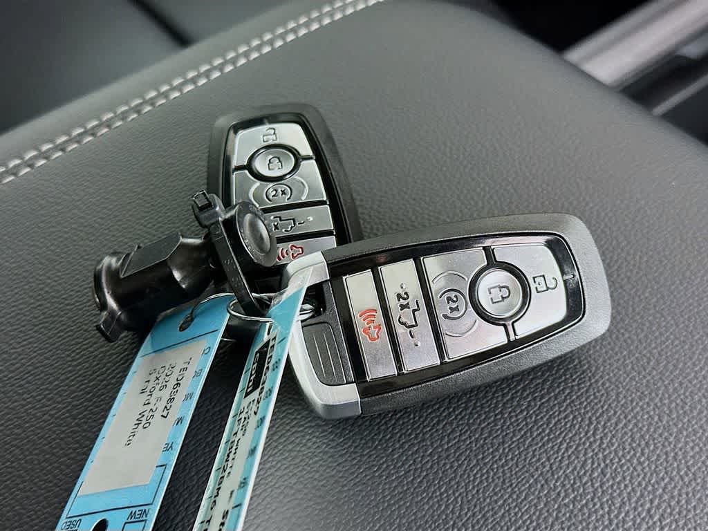 2026 Ford Super Duty F-250 SRW LARIAT