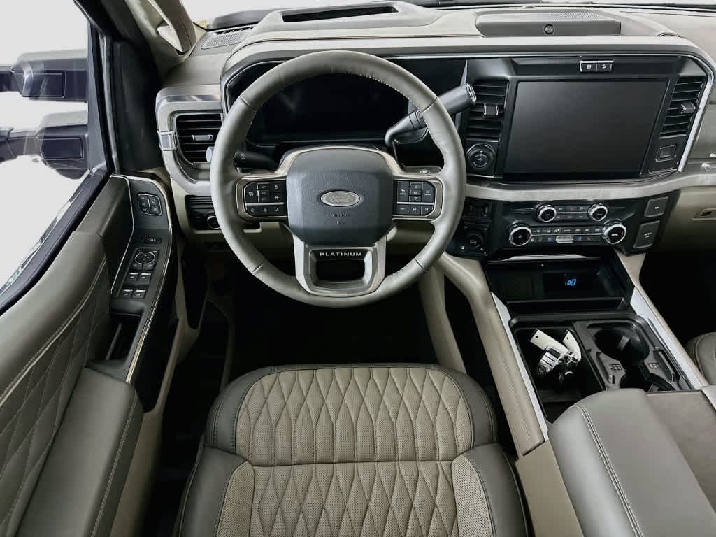 2026 Ford Super Duty F-250 SRW Platinum