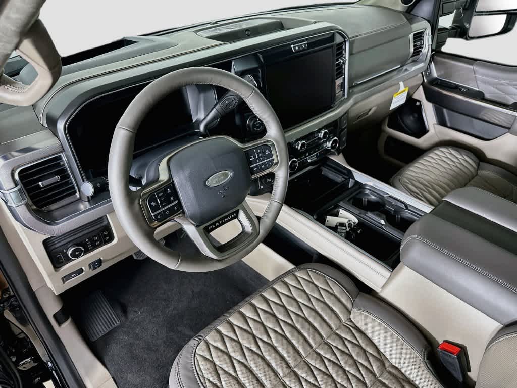 2026 Ford Super Duty F-250 SRW Platinum
