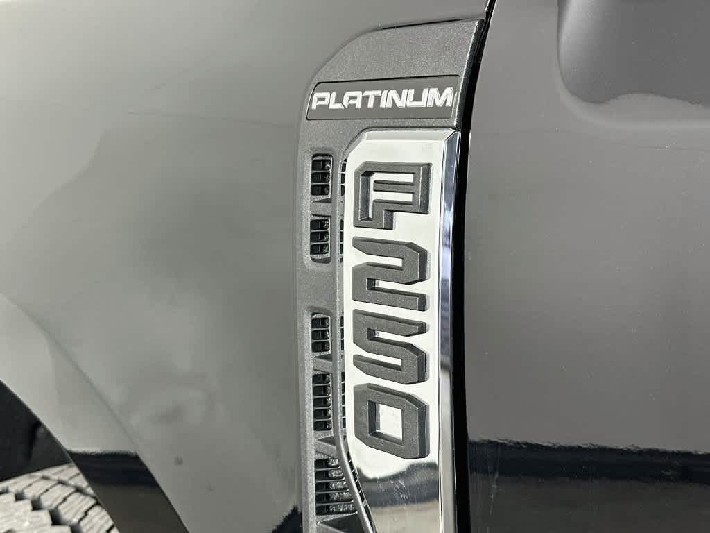 2026 Ford Super Duty F-250 SRW Platinum