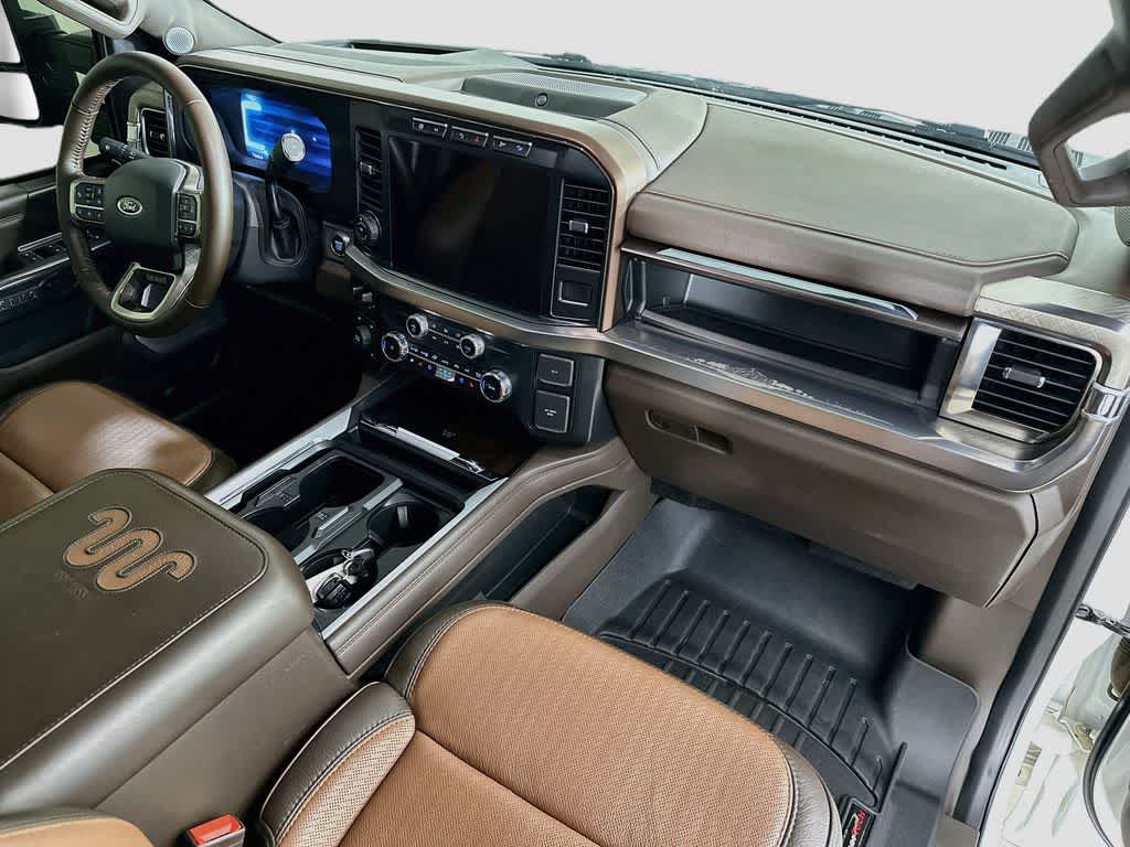 Ford Super Duty F-250 SRW King Ranch 2024