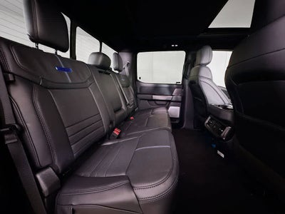 2026 Ford Super Duty F-250 SRW Platinum