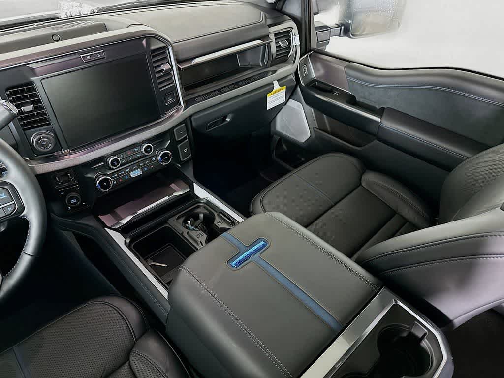 2026 Ford Super Duty F-250 SRW Platinum