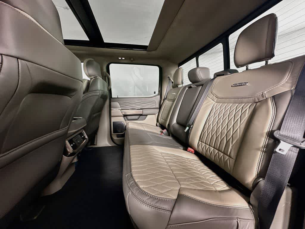 2026 Ford Super Duty F-250 SRW Platinum