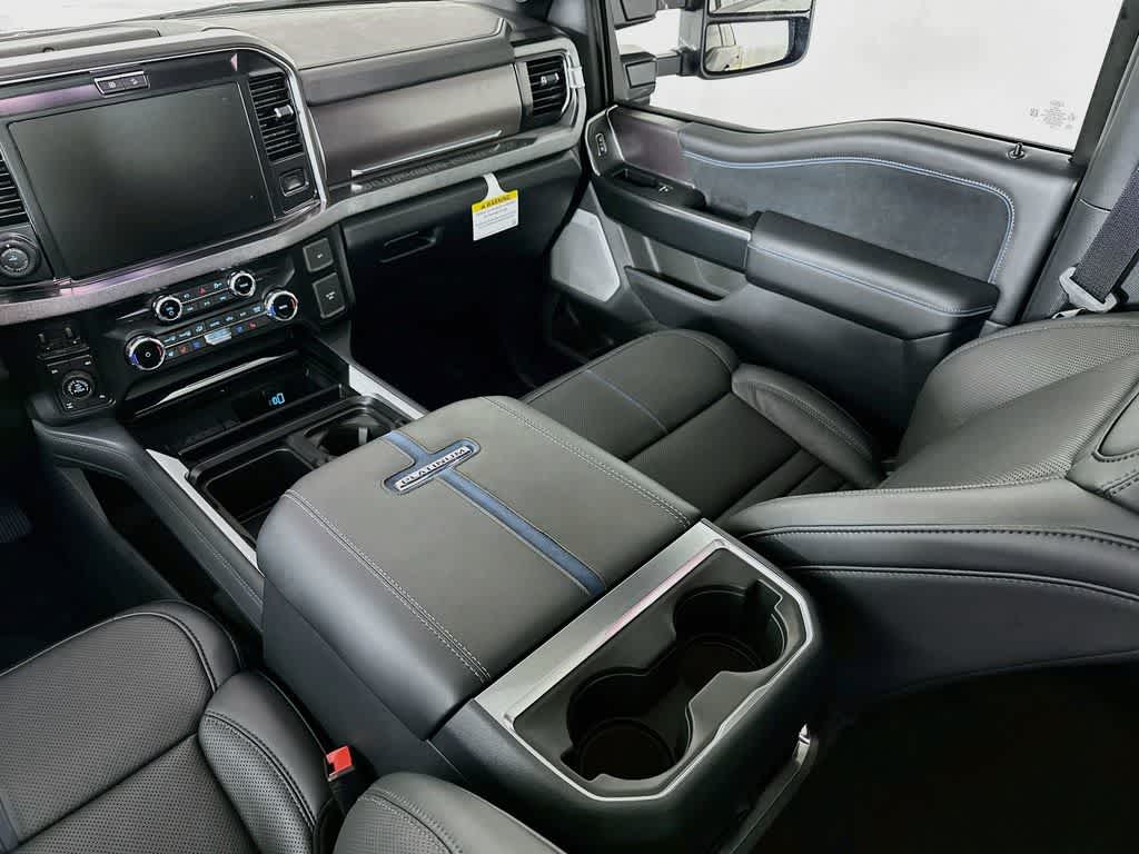 2026 Ford Super Duty F-250 SRW Platinum