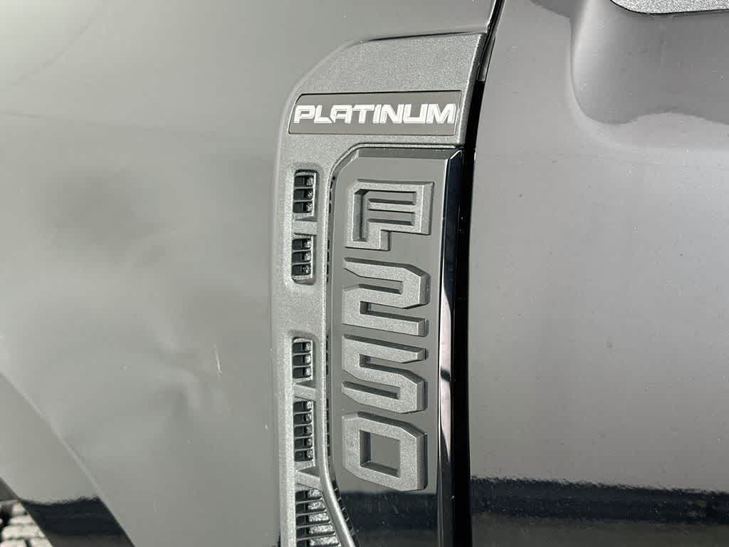 2026 Ford Super Duty F-250 SRW Platinum