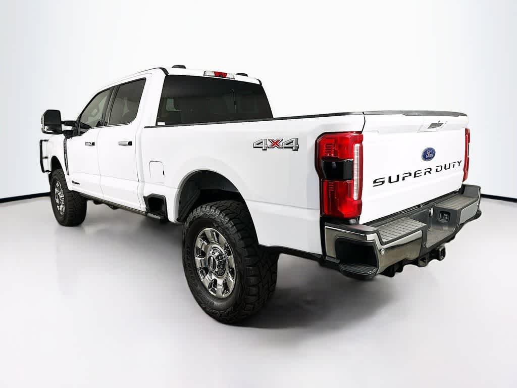 Ford Super Duty F-250 SRW LARIAT 2023