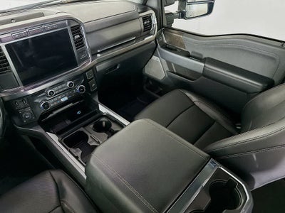 Ford Super Duty F-250 SRW LARIAT 2024