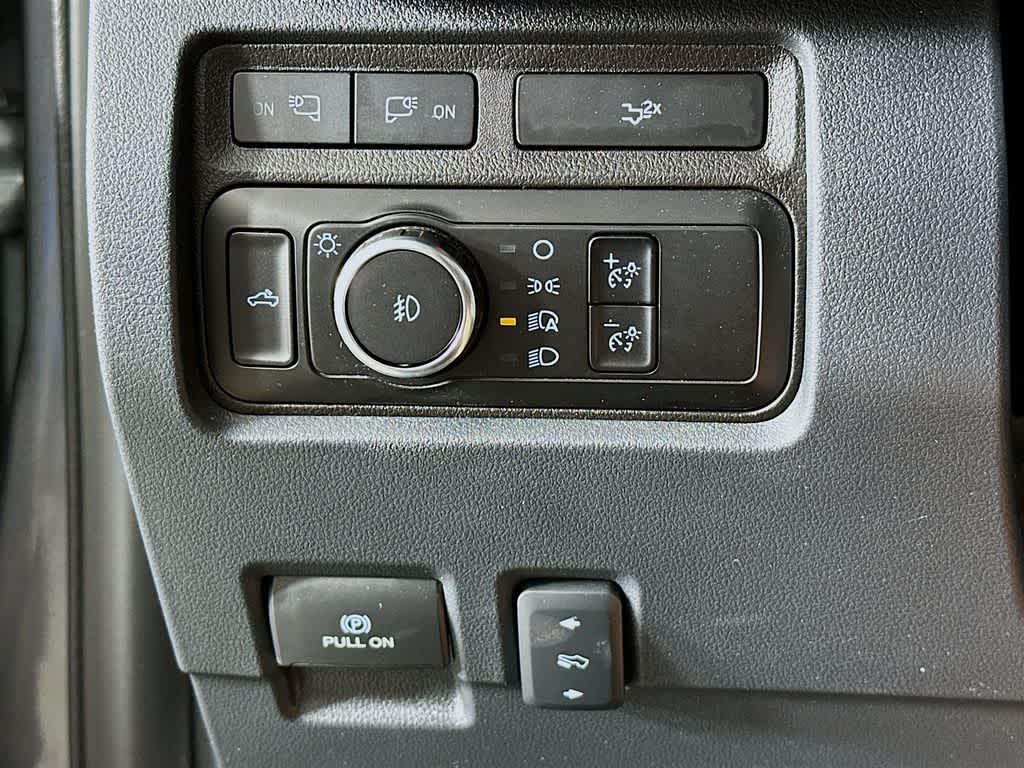 Ford Super Duty F-250 SRW LARIAT 2024