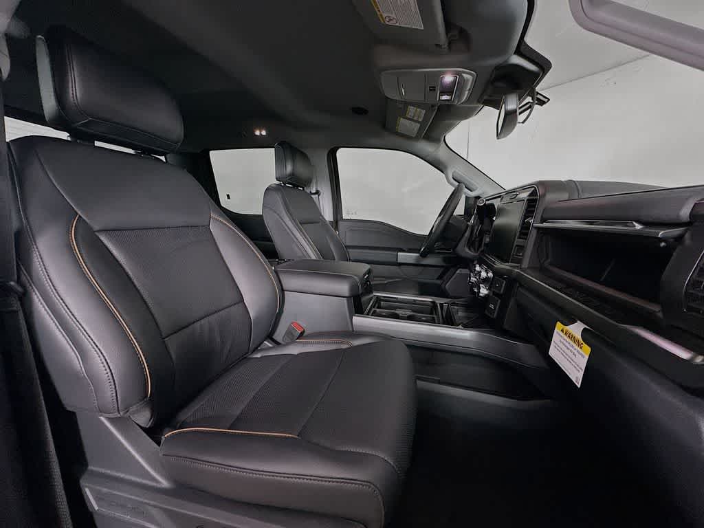 Ford Super Duty F-350 SRW LARIAT 2026