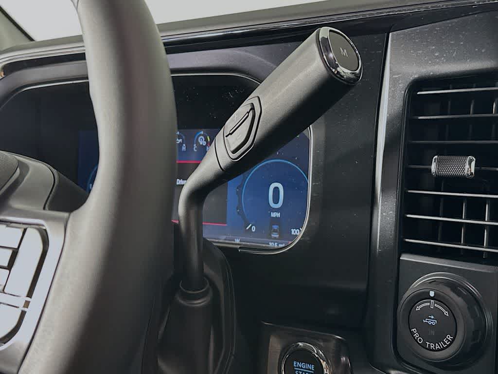 Ford Super Duty F-350 SRW LARIAT 2026