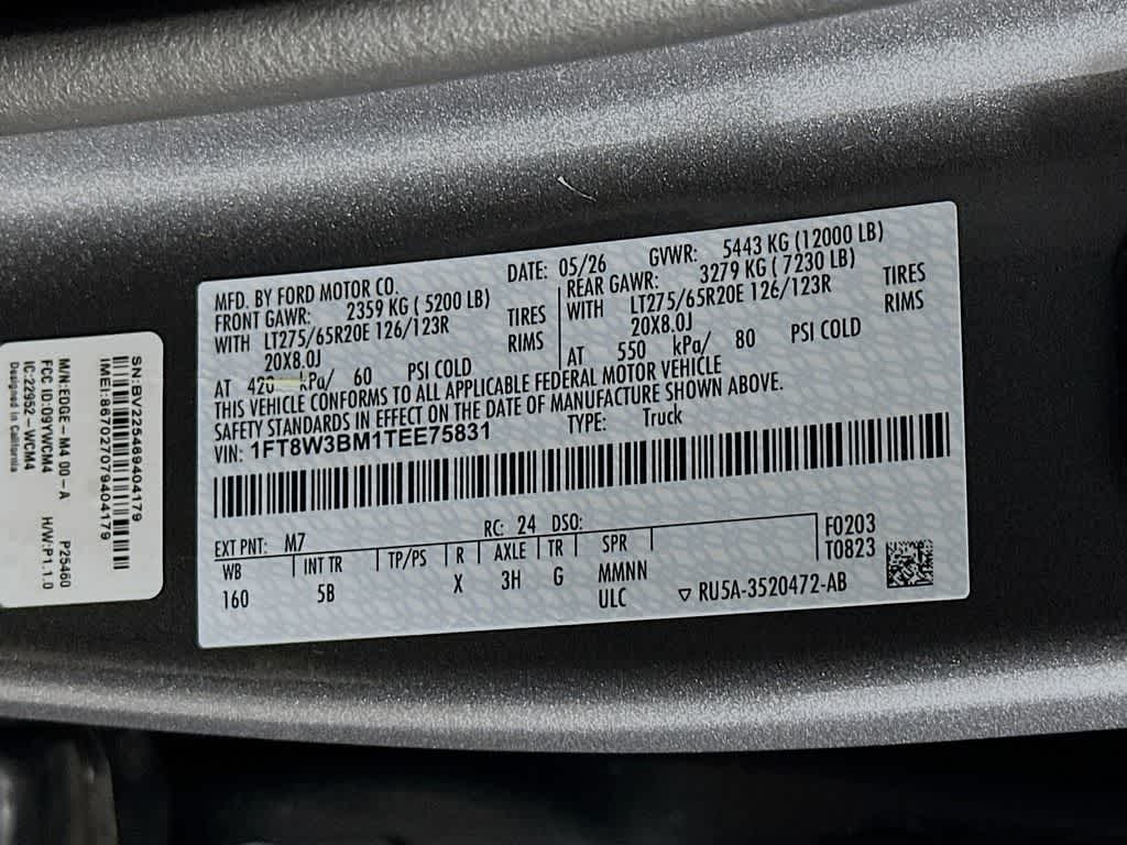 Ford Super Duty F-350 SRW LARIAT 2026