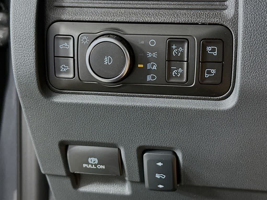 Ford Super Duty F-350 SRW LARIAT 2026