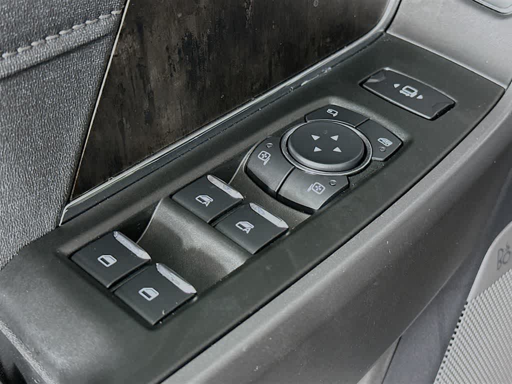 Ford Super Duty F-350 SRW LARIAT 2026